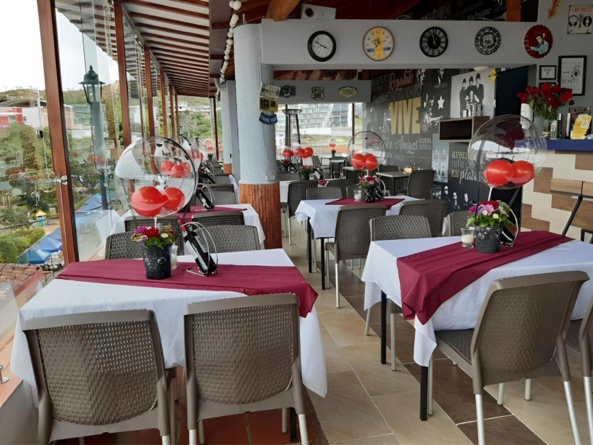 Hotel Guatatur Guatape Exterior photo