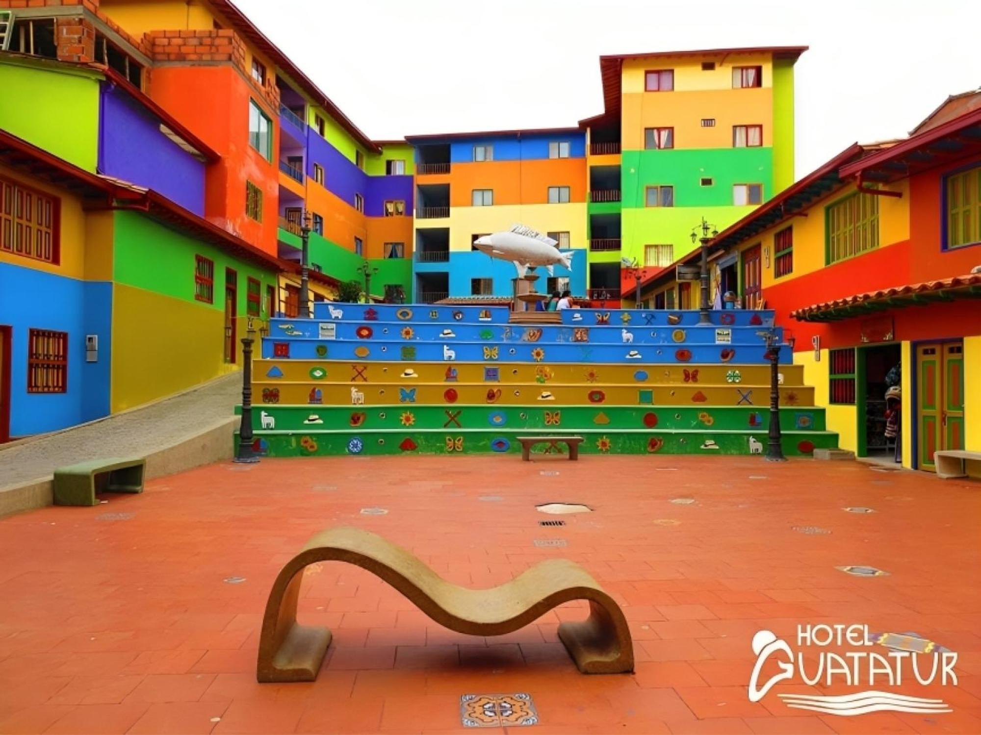Hotel Guatatur Guatape Exterior photo