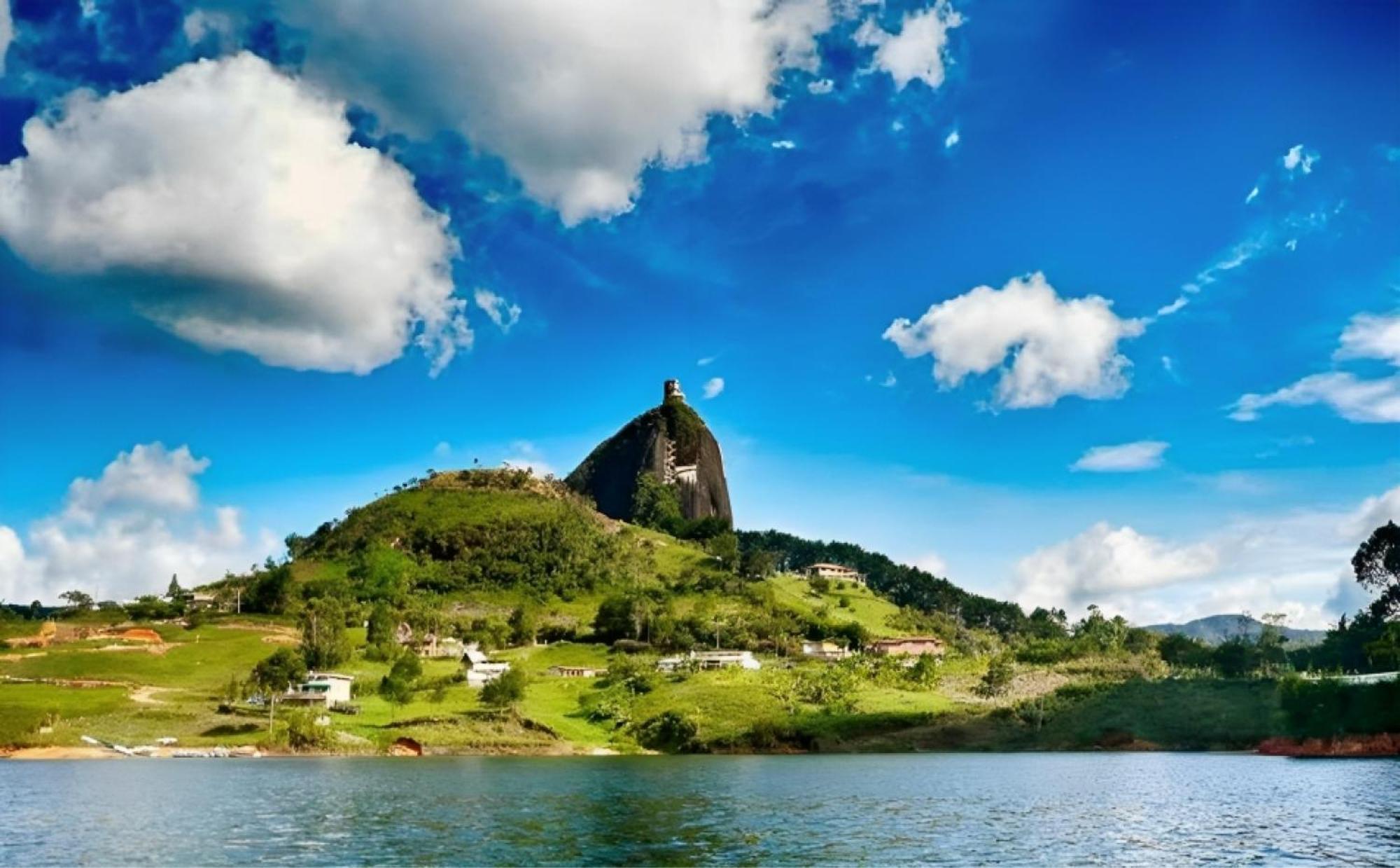Hotel Guatatur Guatape Exterior photo