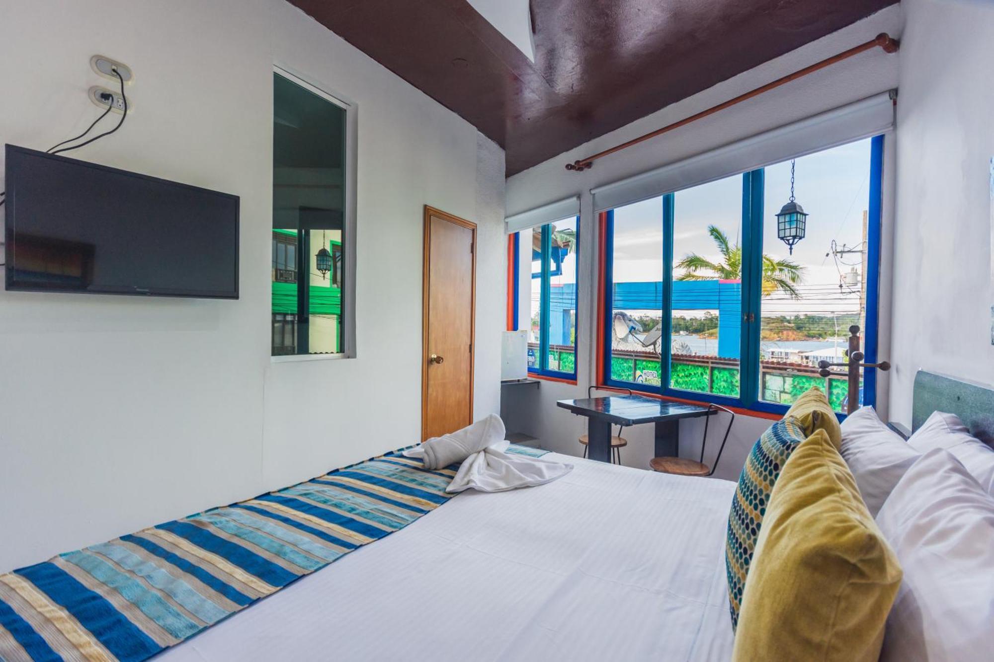 Hotel Guatatur Guatape Exterior photo