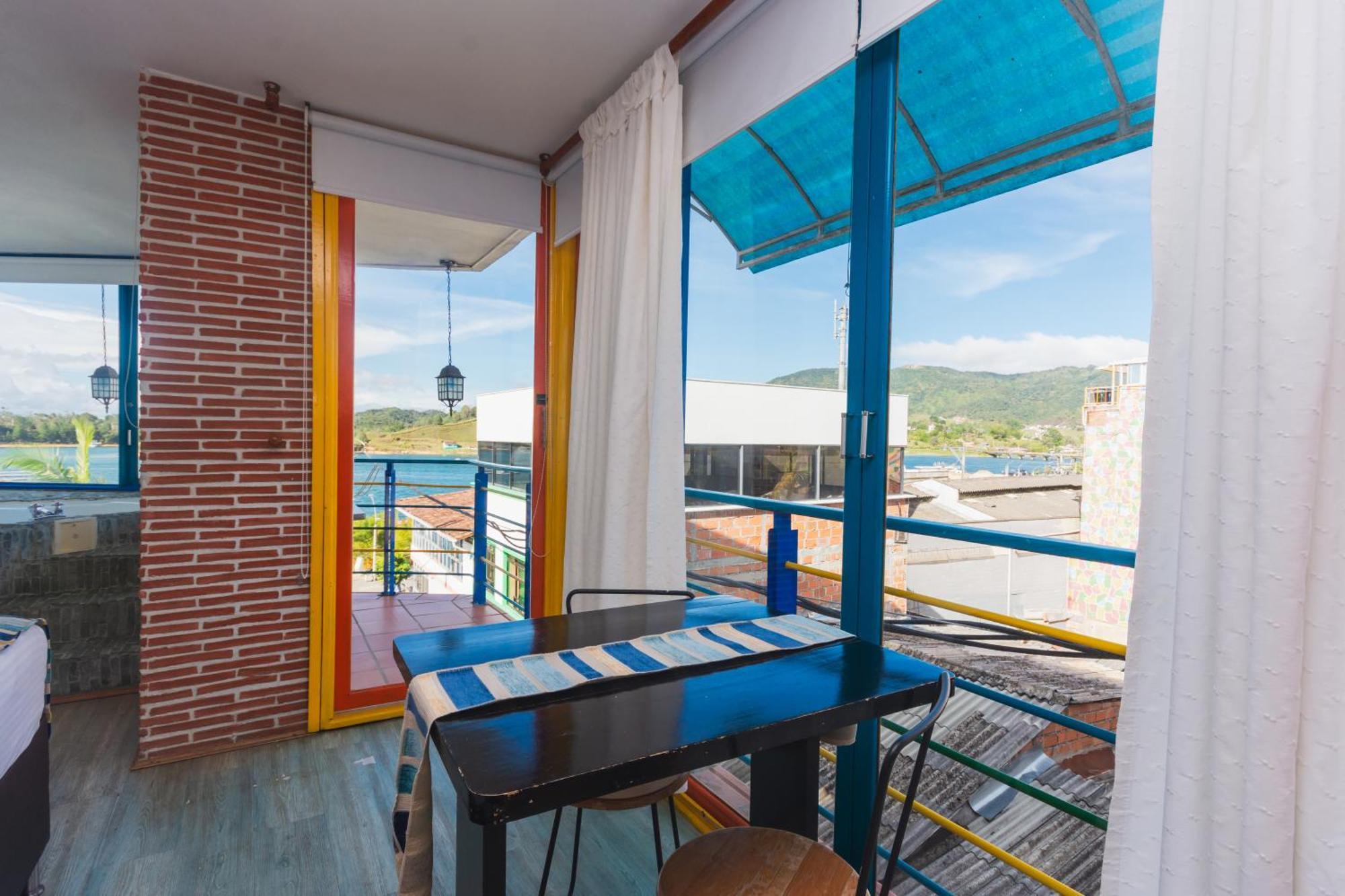 Hotel Guatatur Guatape Exterior photo